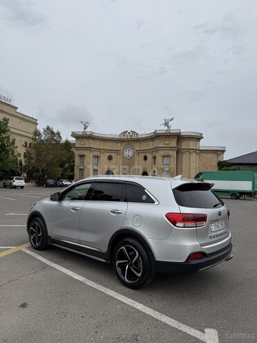 Kia Sorento-5
