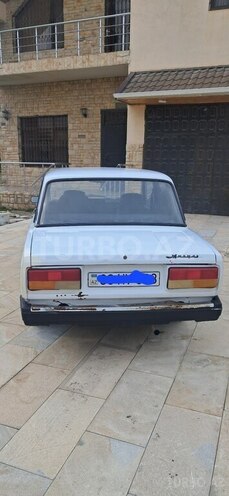 LADA (VAZ) 2107-2