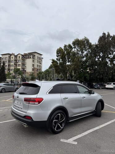 Kia Sorento-15