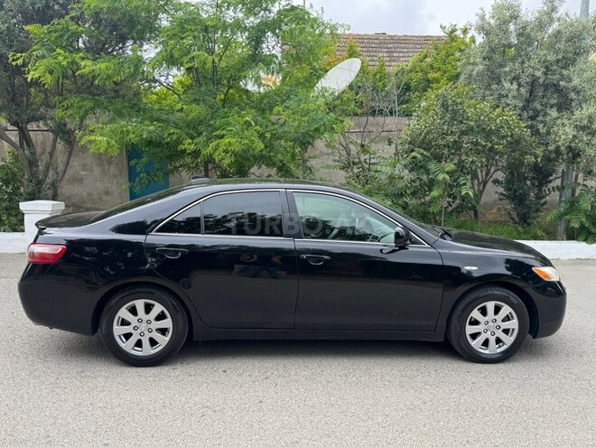 Toyota Camry-3