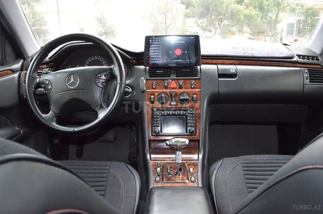 Mercedes E 240-9