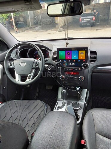 Kia Sorento-8