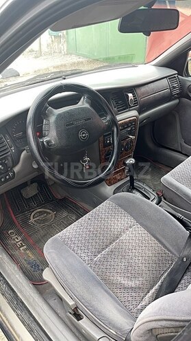 Opel Vectra-5