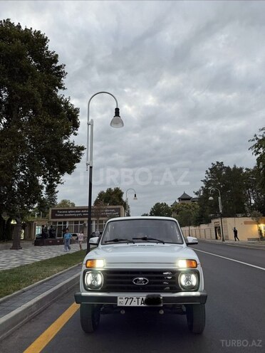 LADA (VAZ) Niva-1
