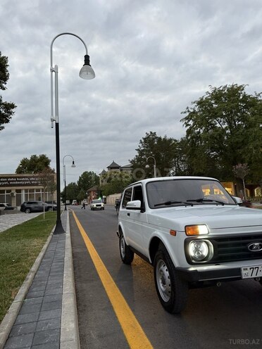 LADA (VAZ) Niva-3