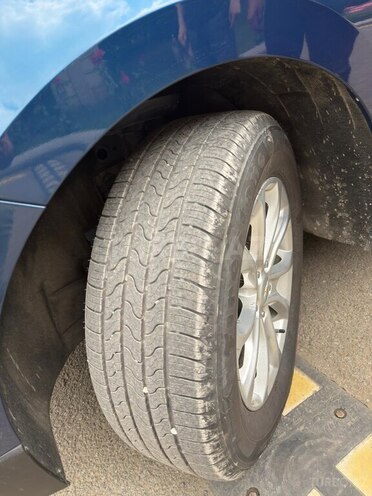 Chevrolet Equinox-7