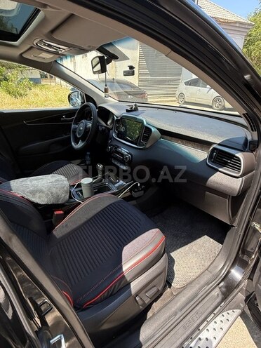 Kia Sorento-4