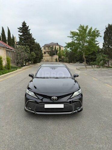 Toyota Camry-1