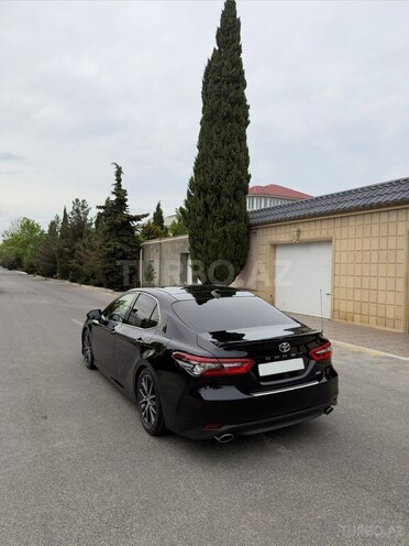 Toyota Camry-6