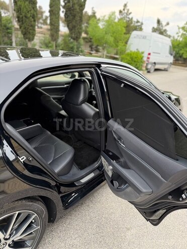 Toyota Camry-12