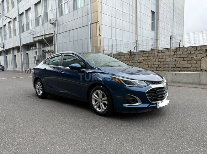 Chevrolet Cruze-1