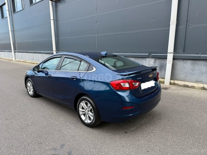 Chevrolet Cruze-11