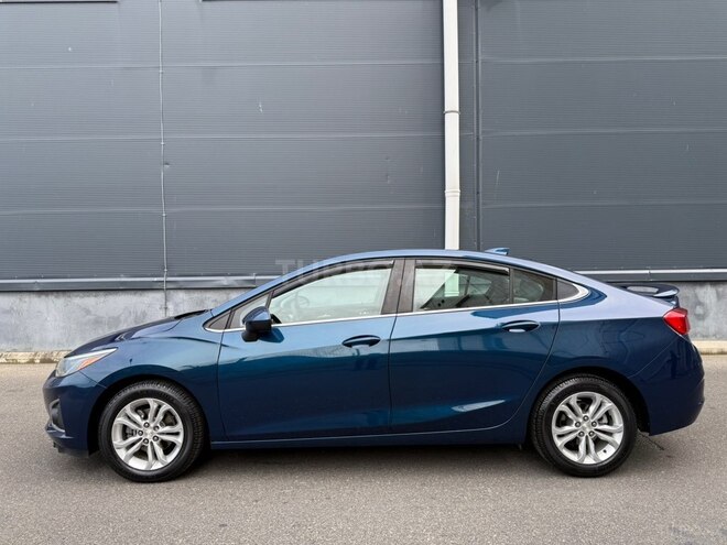 Chevrolet Cruze-15