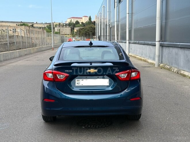 Chevrolet Cruze-19