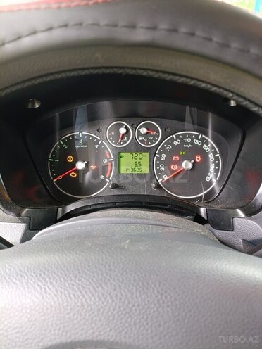 Ford Tourneo Connect-10