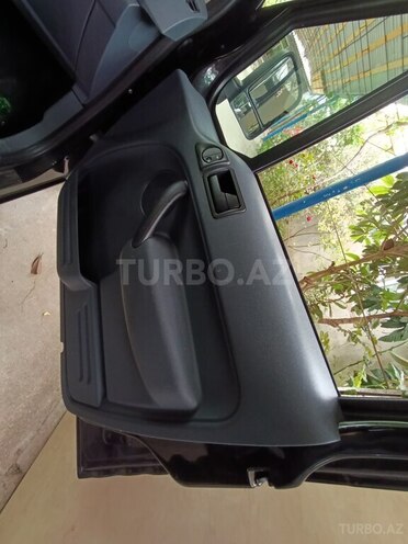 Ford Tourneo Connect-13