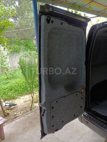 Ford Tourneo Connect-18