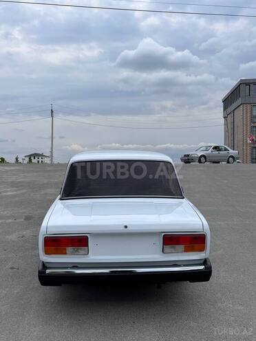LADA (VAZ) 2107-2