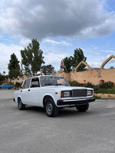 LADA (VAZ) 2107-4