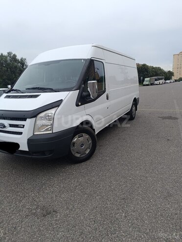 Ford Transit-3