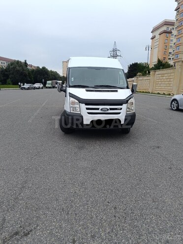 Ford Transit-1