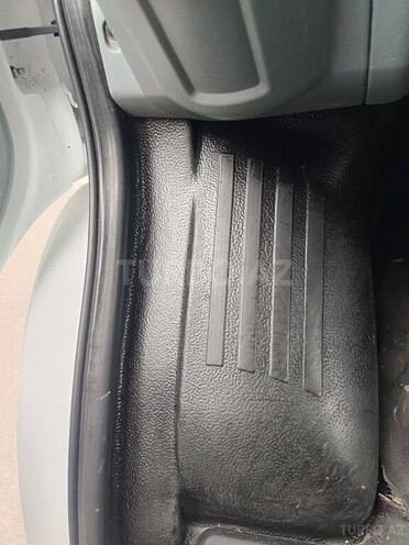 Ford Transit-18