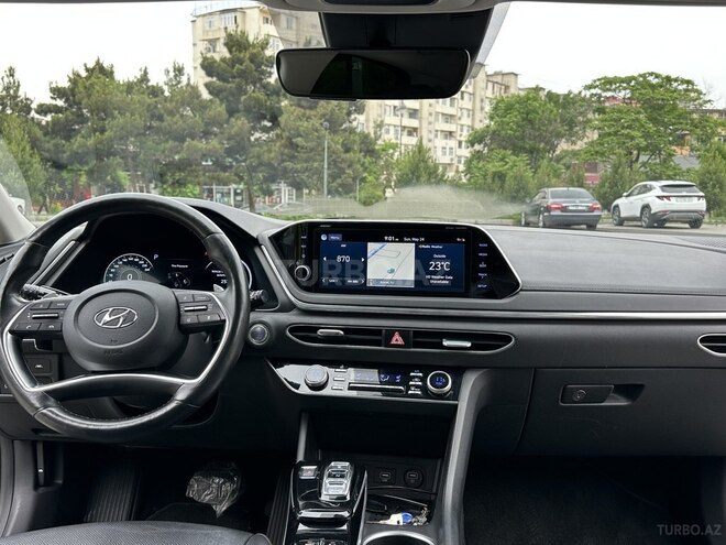 Hyundai Sonata-10