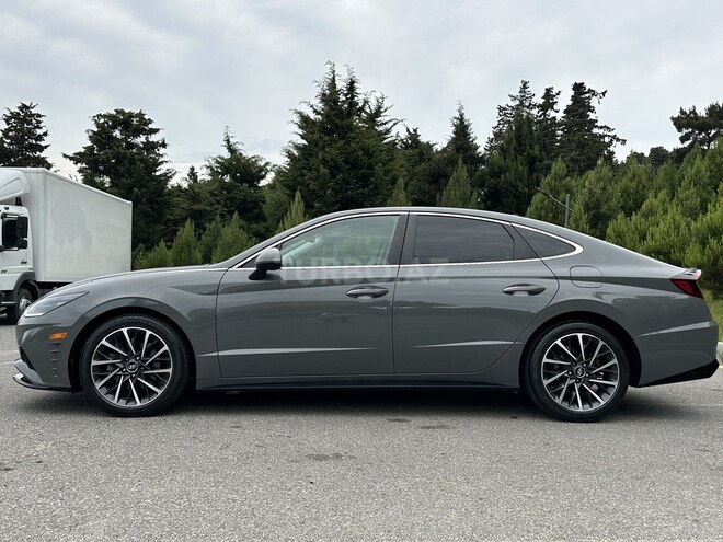 Hyundai Sonata-5