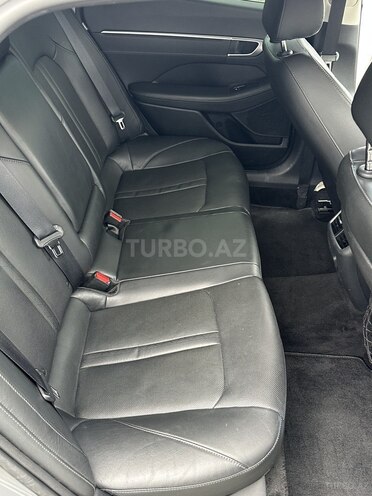 Hyundai Sonata-14