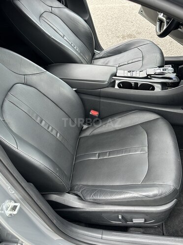 Hyundai Sonata-13
