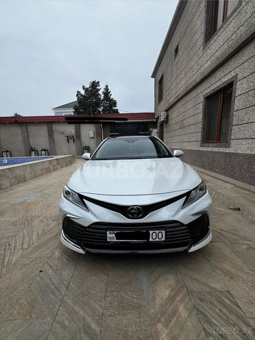 Toyota Camry-1