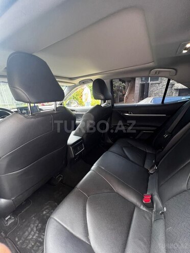 Toyota Camry-6