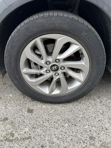 Hyundai Tucson-10