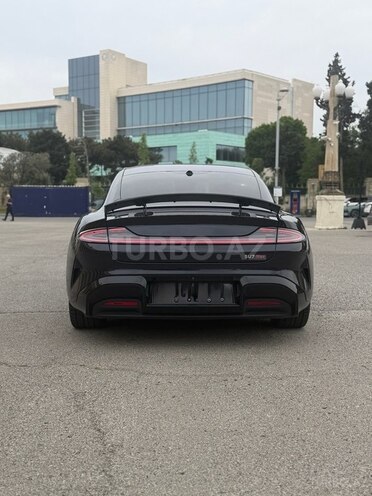 Xiaomi SU7-8