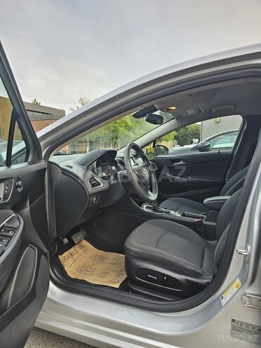 Chevrolet Cruze-4