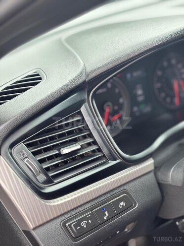 Hyundai Sonata-10