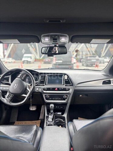 Hyundai Sonata-7