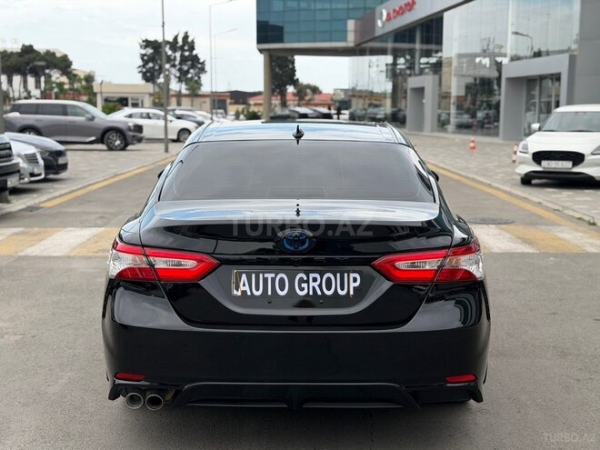 Toyota Camry-5