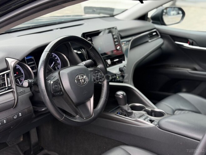 Toyota Camry-9