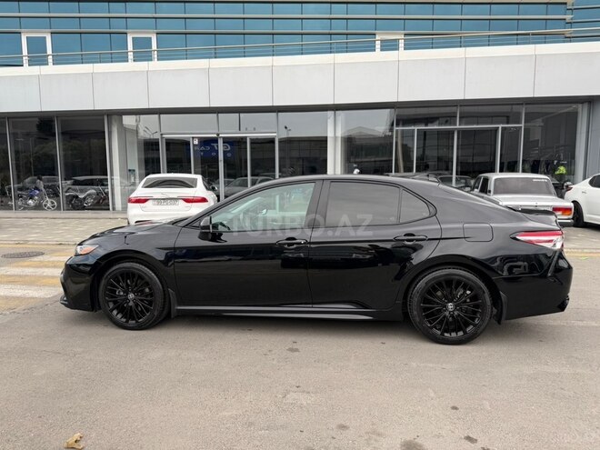 Toyota Camry-8