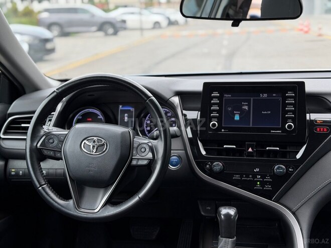 Toyota Camry-11