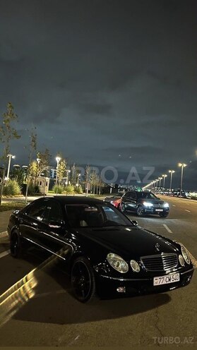 Mercedes E 240-2