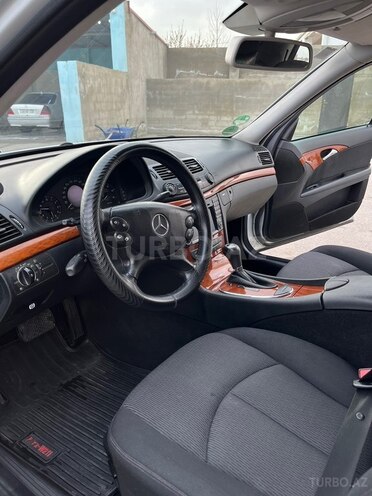 Mercedes E 220-6