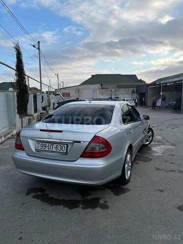 Mercedes E 220-5