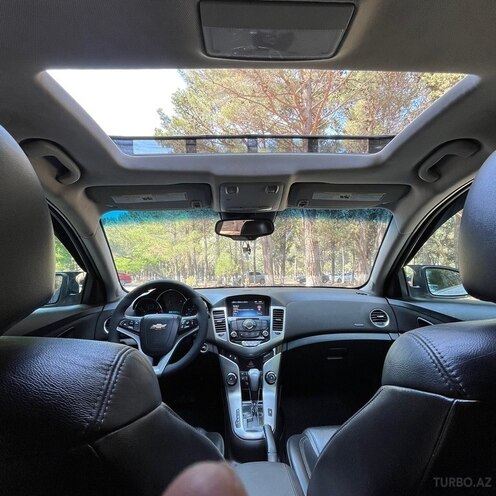 Chevrolet Cruze-6