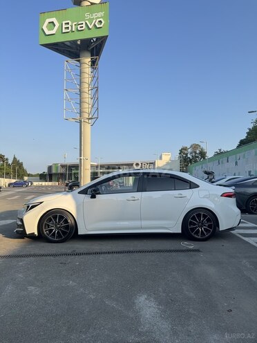 Toyota Corolla-6