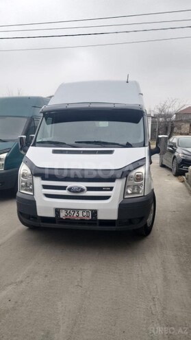 Ford Transit-6
