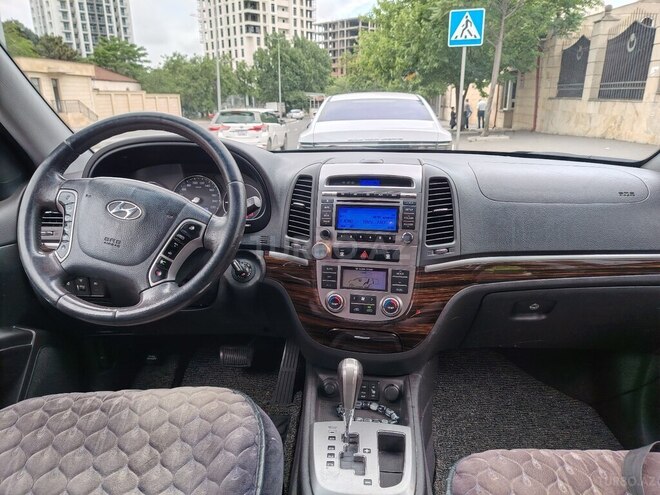 Hyundai Santa Fe-6