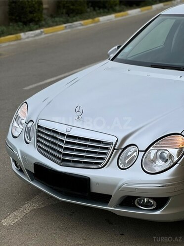 Mercedes E 280-2