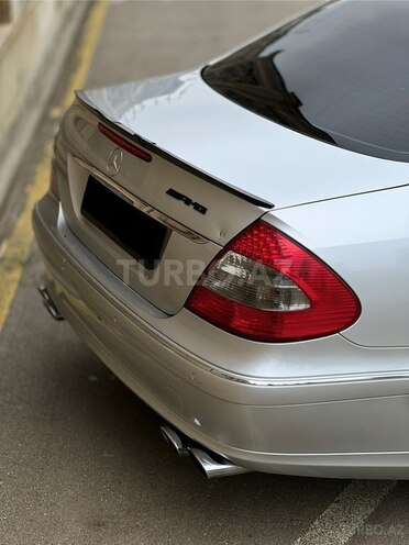 Mercedes E 280-4